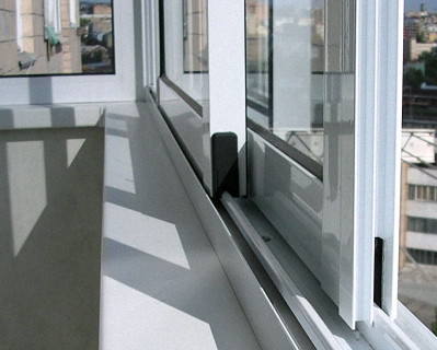 Остекление балконов и лоджий алюминиевым профилем от производителя
